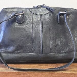 Spikes & Sparrow Black Leather Shoulder Bag with Dual Handles